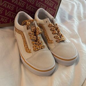 Vans Girls Cream Sneakers with Yellow Floral Accents